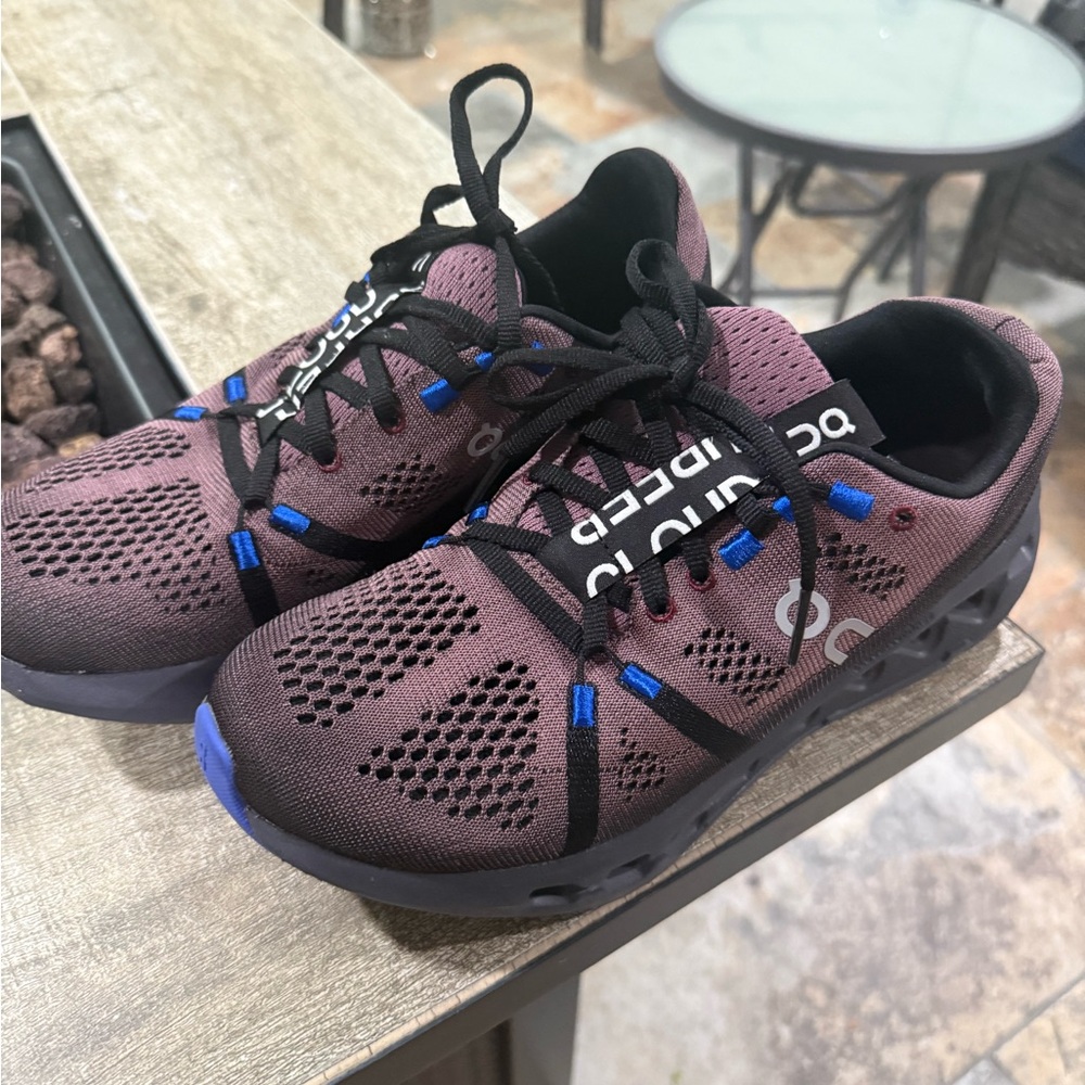 On Running Athletic Shoes - Maroon and Blue